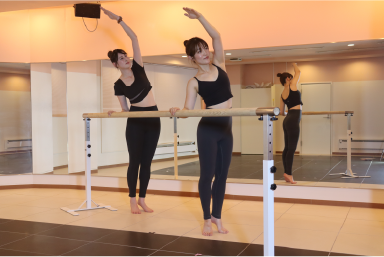 バレエピラティスの様子