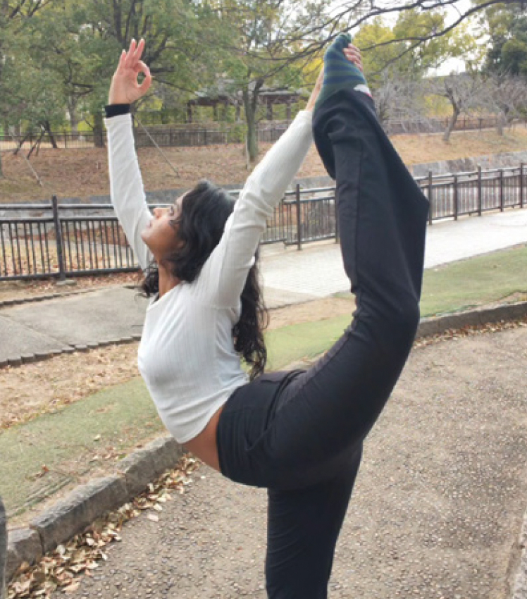 グプタさんの趣味　ヨガポーズ